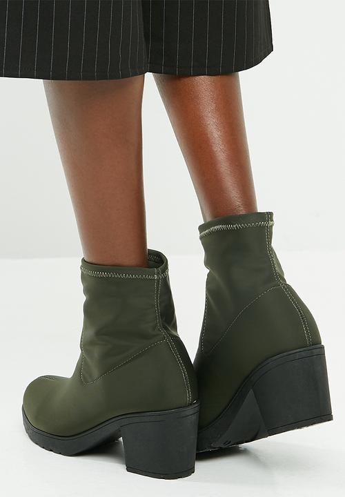 Missguided - Chunky outsole boot
