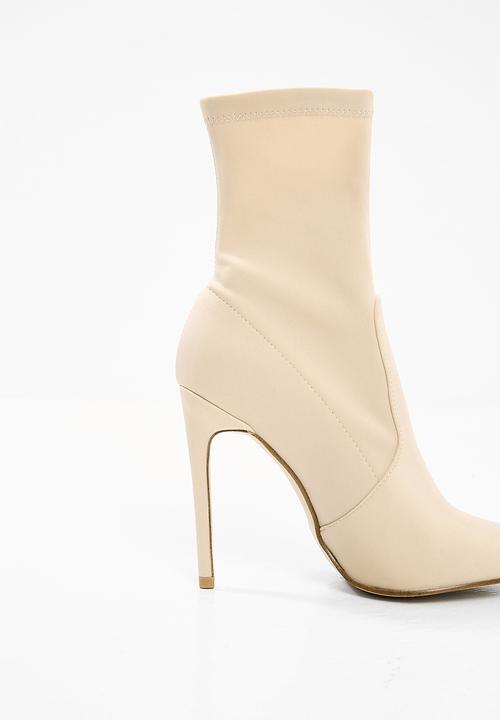 Missguided - Round toe stiletto heel boot
