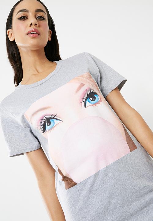 Missguided - Barbie x missguided longline graphic t-shirt 