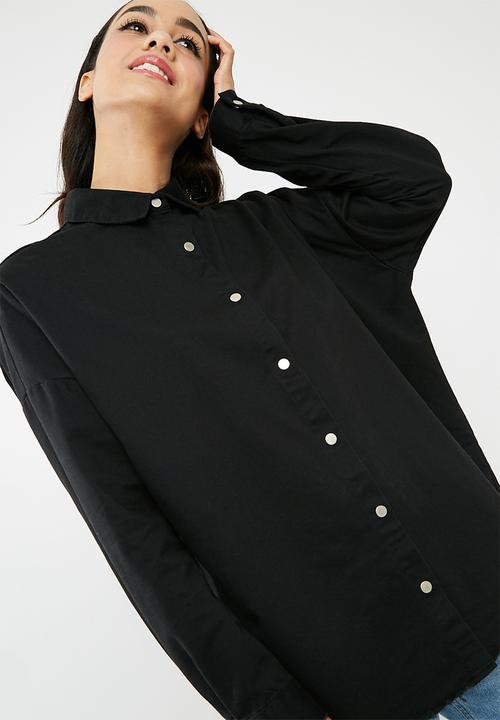 Missguided - Oversized washed denim shirt