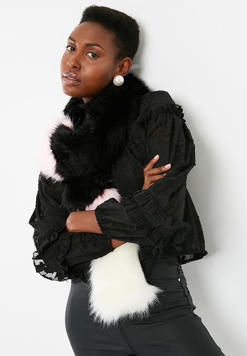 Missguided - Faux fur scarf