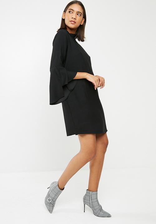 dailyfriday - Bell sleeve shift dress 
