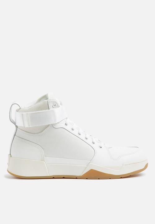 g star raw white sneakers