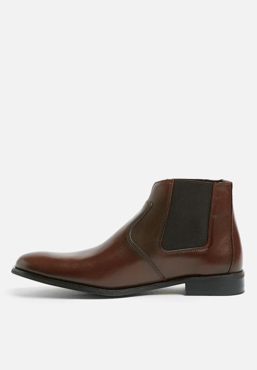 basicthread - Cameron leather chelsea boot 
