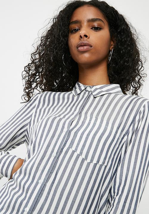 Jacqueline de Yong - Akira shirt