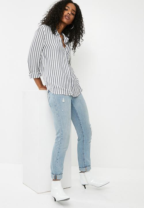 Jacqueline de Yong - Akira shirt