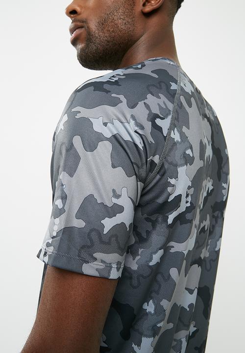 New Look - Camo tee