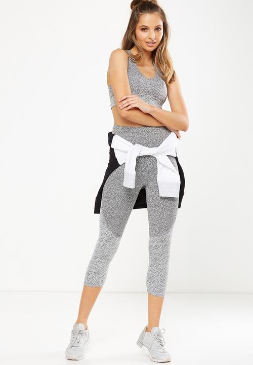 Cotton On - Jacquard cut out crop