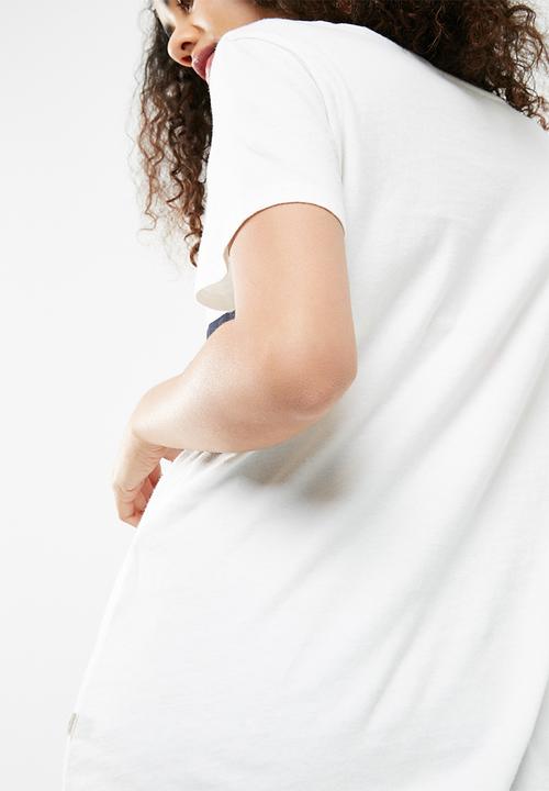 Levi’s® - Perfect graphic tee