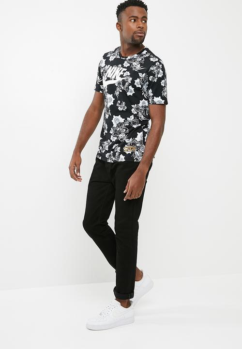 Nike - Nike sportswear concept tee