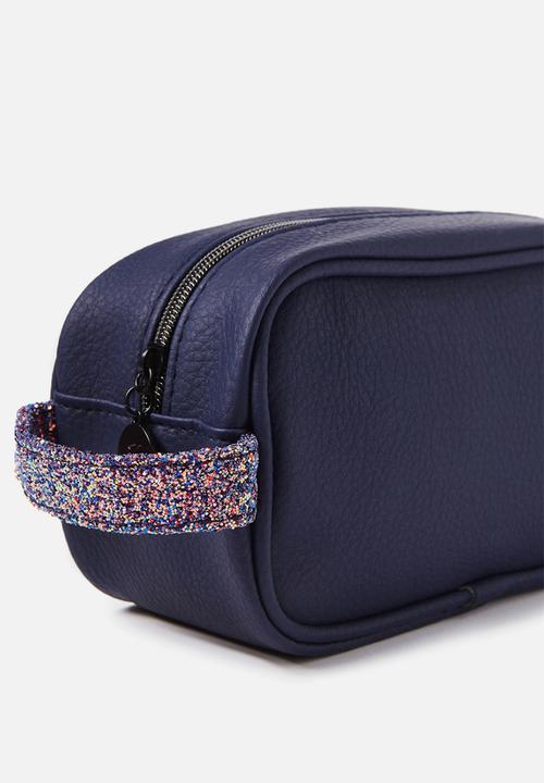 Cotton On - Sleepover cosmetic case
