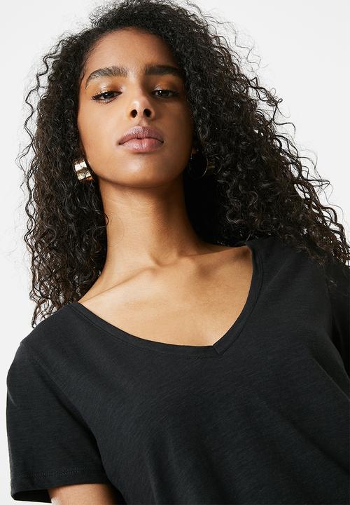 Cotton On - The deep v-neck tee