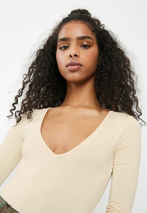 Missguided - Deep v neck long sleeve bodysuit - peach