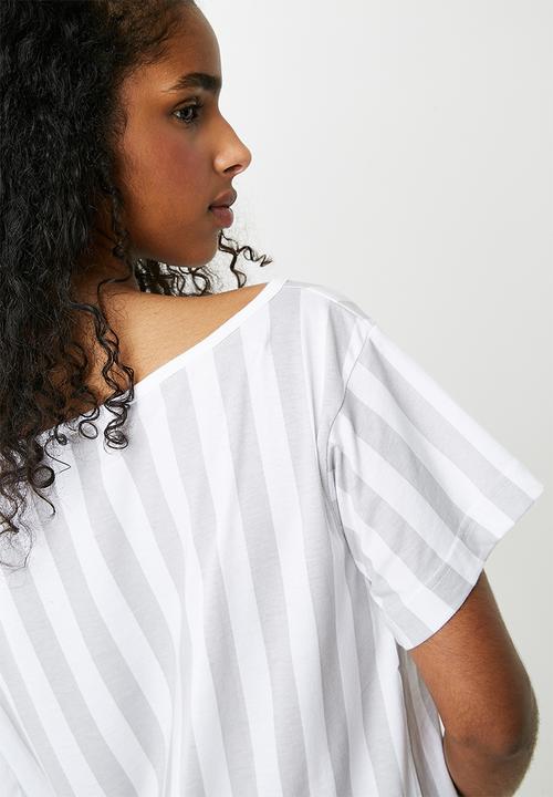Missguided - Dream on slogan night tee - white
