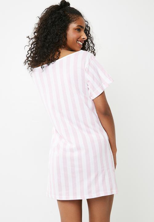 Missguided - The breakfast club night tee - pink