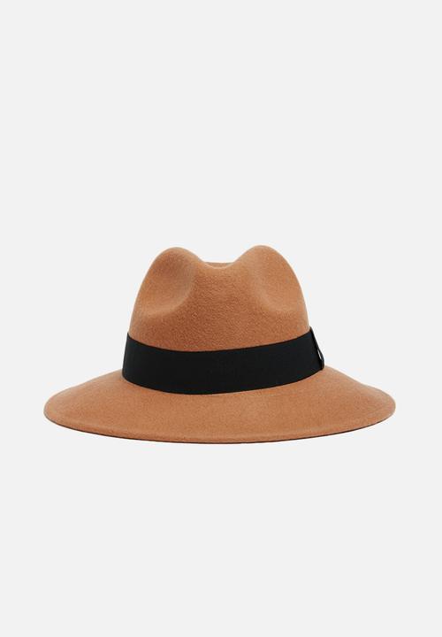 tan wool hat