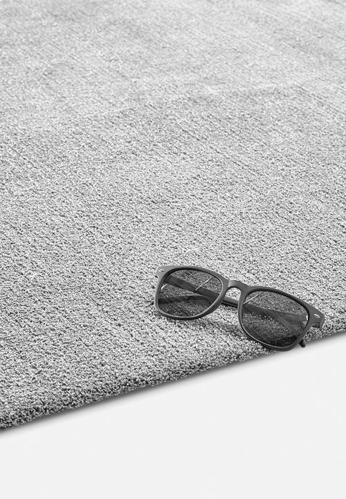 Sixth Floor - Shaggy feel rug - grey