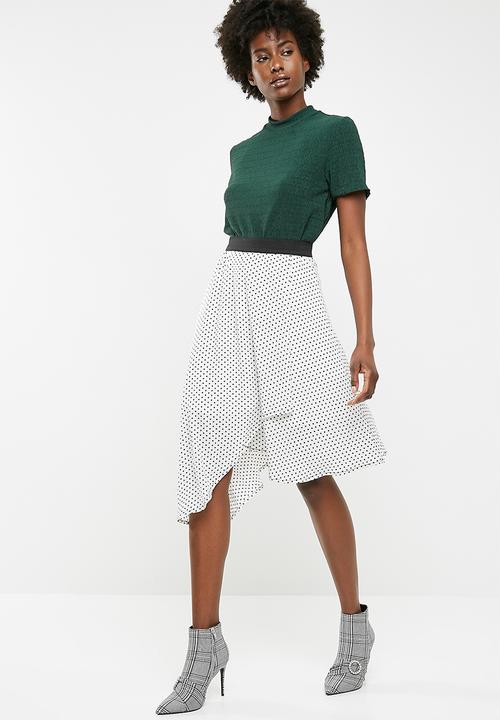 Jacqueline de Yong - Joan short sleeve  highneck top - green 