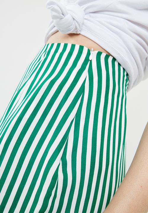 Missguided - Striped frill detail mini skirt - green & white