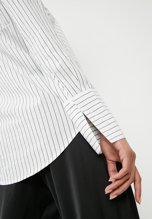 ONLY - Amanda off shoulder shirt - white & black 