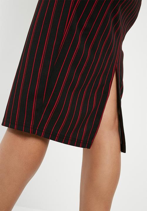 Superbalist - Printed pull on pencil skirt - black & red 