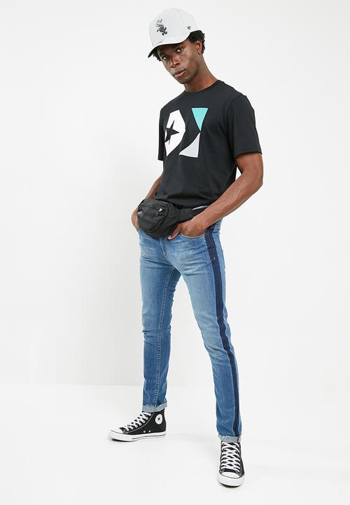 Converse - Star chevron tee - black 