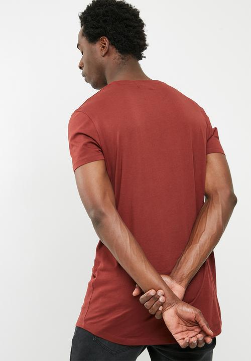 Superbalist - Curved hem longline tee - maroon