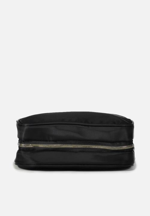 Cotton On - Single story cos case - black 