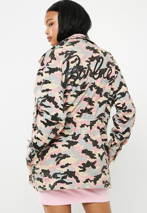Missguided - Barbie logo camouflage jacket - multi 