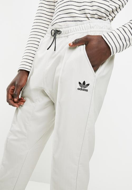adidas Originals - 7/8 pants - grey