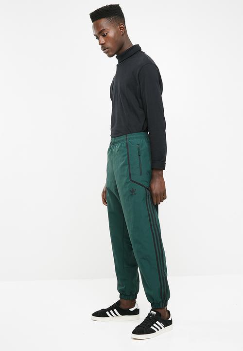adidas Originals - Taped wind pant - green 