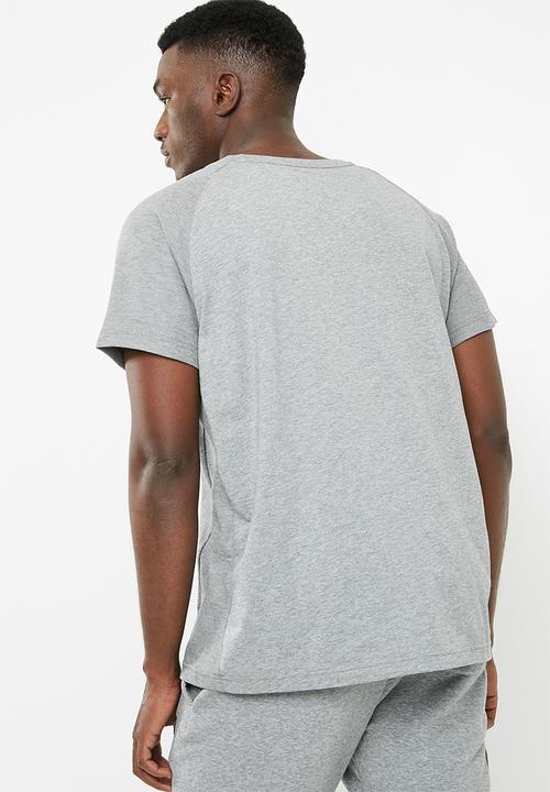 PUMA - Evostripe move tee - grey