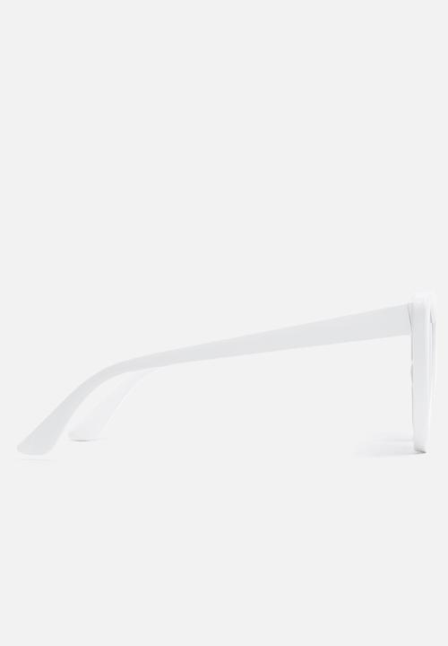 Missguided - Heart sunglasses - white 