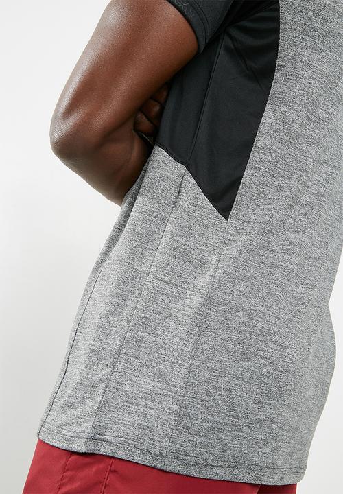 basicthread - Poly stretch panel tee - grey & black 