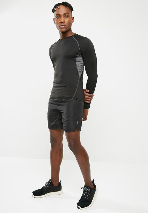 basicthread - Poly stretch panel tee - black 