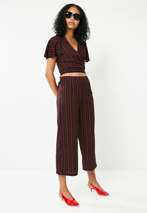 Superbalist - Wide leg knit culotte - black & red 