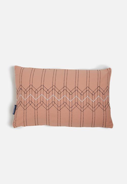 Present Time - Stitched flow cushion - pink