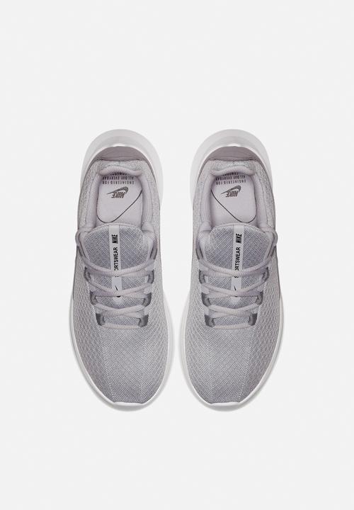 Nike - Viale - Wolf Grey / Black