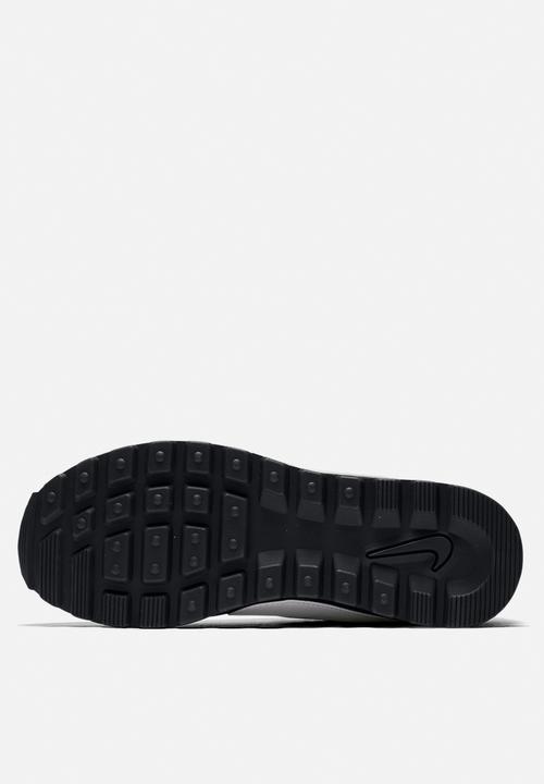 Nike - Pre-Love O.X. - Black / Summit white