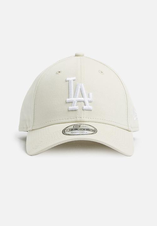 all white la hat