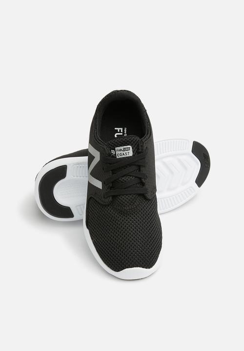 New Balance  - Coast - black / white 