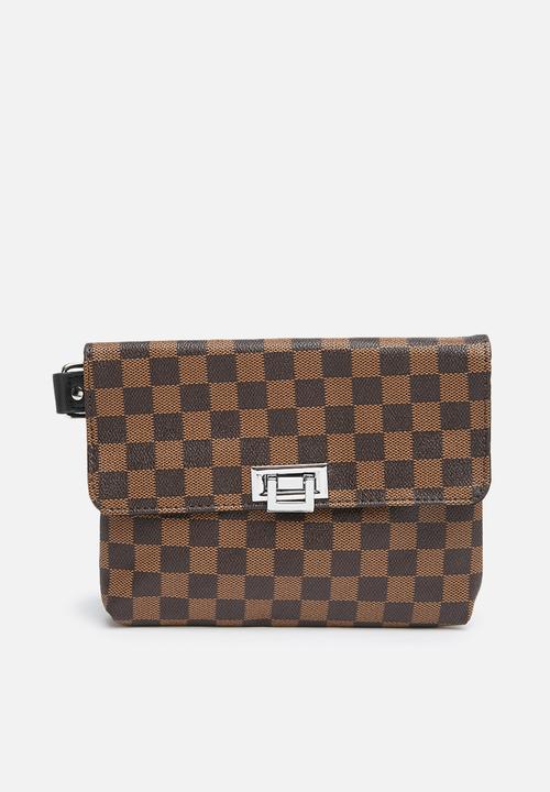 flat waist bag