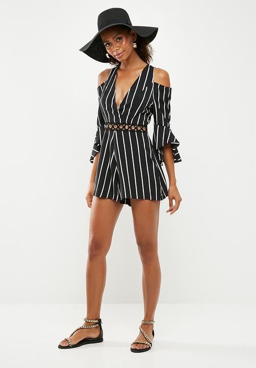 Missguided - Cold shoulder stripe playsuit - black & white