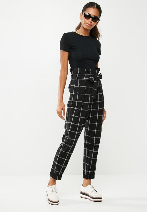 Missguided - Fitted crew neck T-shirt - black