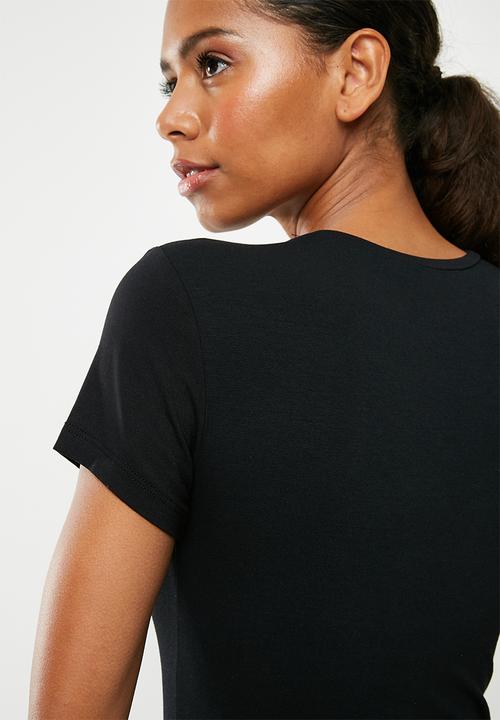 Missguided - Fitted crew neck T-shirt - black