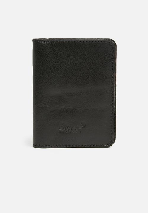 Escape Society - Leather passport holder - black