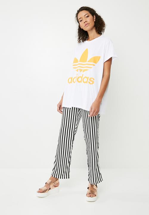 adidas Originals - Boxy trefoil tee - white 