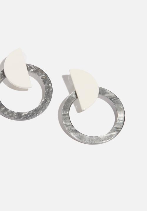Superbalist - Liz half moon earrings - grey & white 