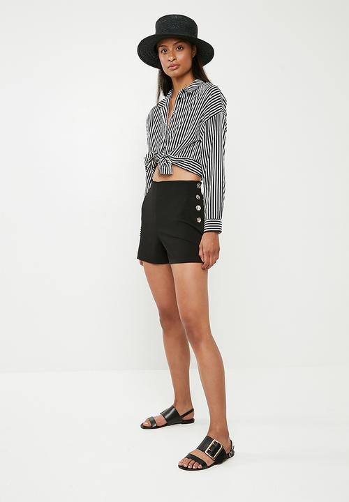 Superbalist - Side button short - black