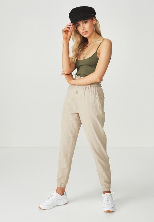Supré  - Luxe scoop neck cami - khaki